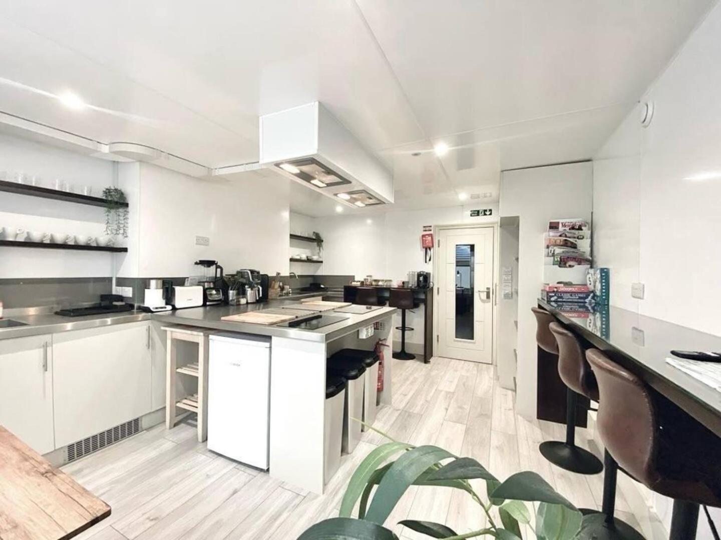 Apt 09 Stylish Studio Steps From Sea & Promenade Brighton ภายนอก รูปภาพ