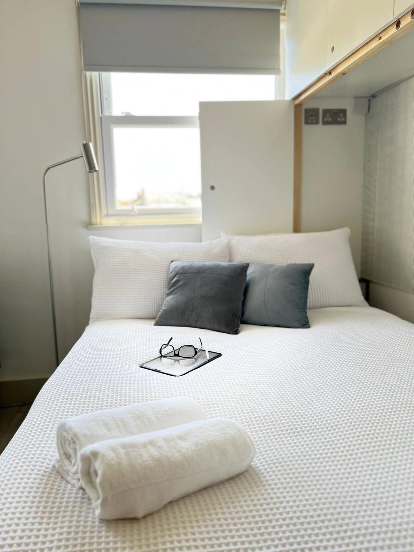 Apt 09 Stylish Studio Steps From Sea & Promenade Brighton ภายนอก รูปภาพ